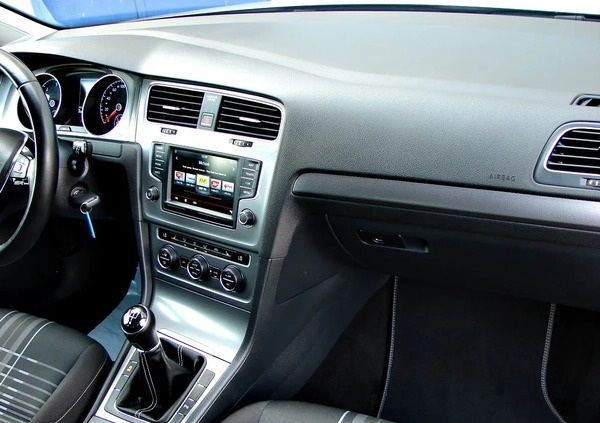 Volkswagen Golf cena 43900 przebieg: 213000, rok produkcji 2015 z Elbląg małe 631